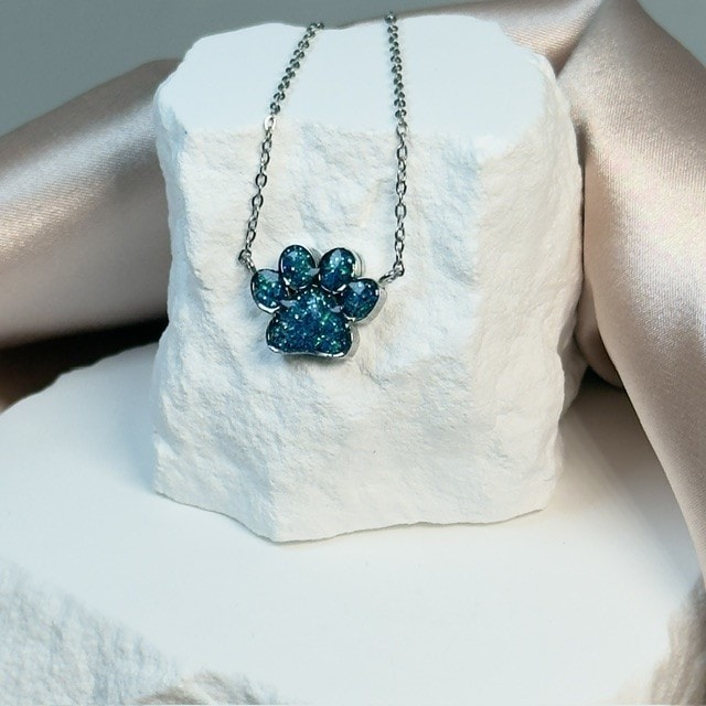 Pet memorial pendant with paw print — handcrafted keepsake jewelry